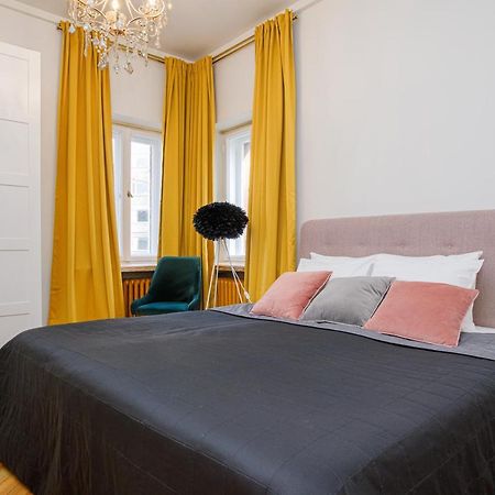 Apartment Peegel In City Center Free Parking Reval Exterior foto