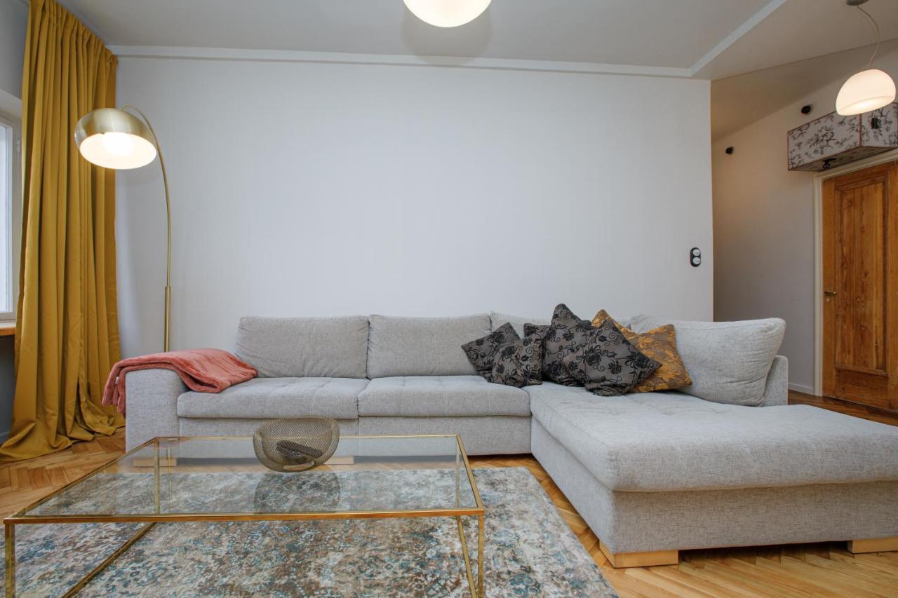 Apartment Peegel In City Center Free Parking Reval Exterior foto