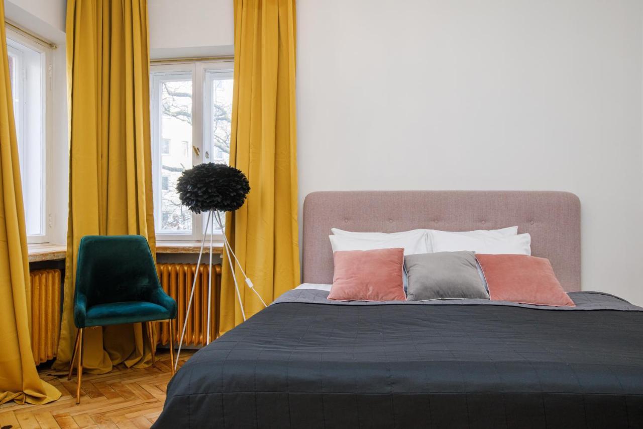 Apartment Peegel In City Center Free Parking Reval Exterior foto