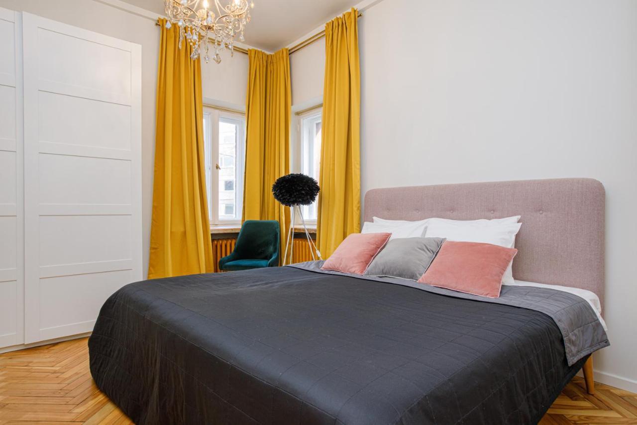 Apartment Peegel In City Center Free Parking Reval Exterior foto