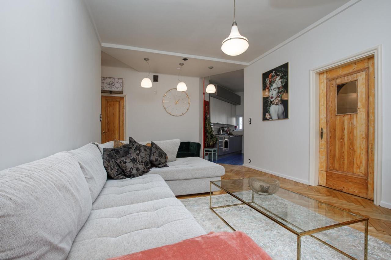 Apartment Peegel In City Center Free Parking Reval Exterior foto