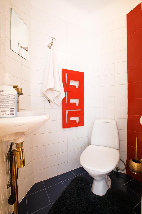 Apartment Peegel In City Center Free Parking Reval Exterior foto